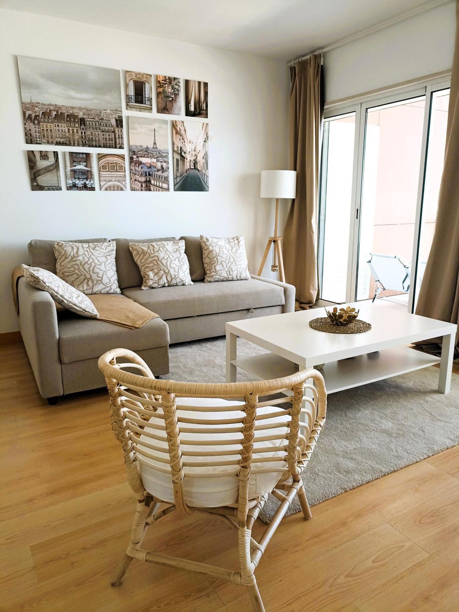 Modern Marina Apartment