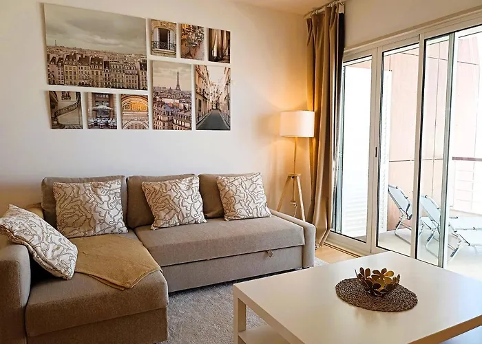 Modern Marina Apartment
