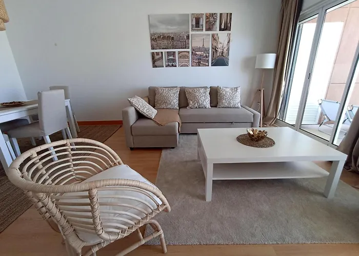 Modern Marina Apartment